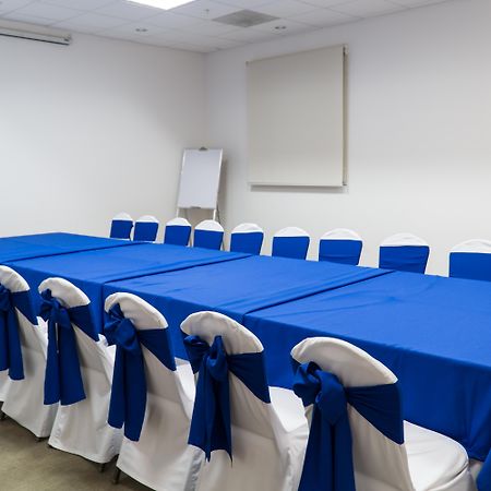 Holiday Inn Express Managua By Ihg Zewnętrze zdjęcie