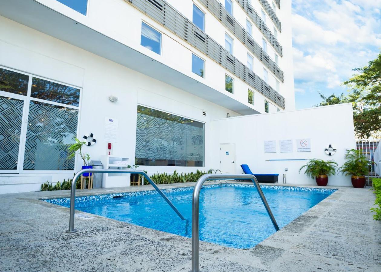 Holiday Inn Express Managua By Ihg Zewnętrze zdjęcie