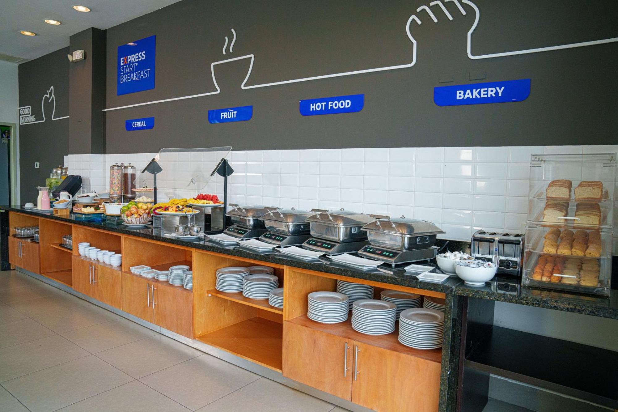 Holiday Inn Express Managua By Ihg Zewnętrze zdjęcie